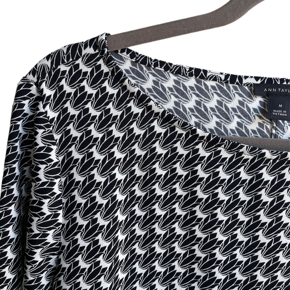 Ann Taylor Boatneck Black & White Floral Print Blouse - Picture 6 of 11